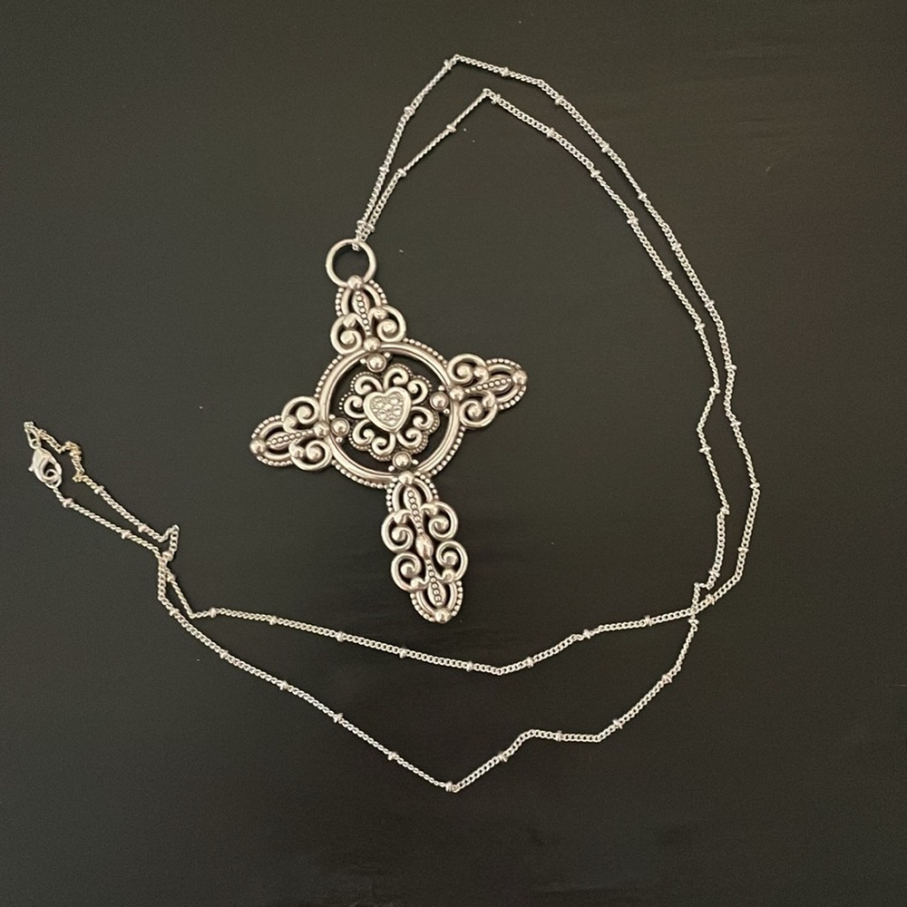 Necklace with cross pendant